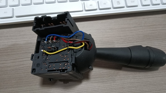 8201167988 Interruptor de columna de dirección para Dacia Dokker Lodgy Logan Sandero Car Fitment Europe