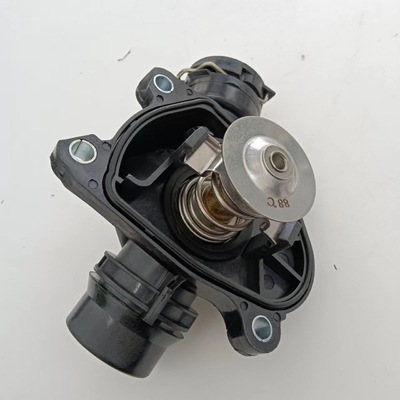 11517789014 11517805811 Refrigerante del motor termostato de la carcasa para B-M-W xDrive 35 d Modelos