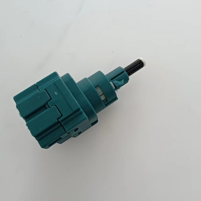 La luz de los frenos de los automóviles VW 1C0 945 511A con y certificado ISO9001/IATF16949