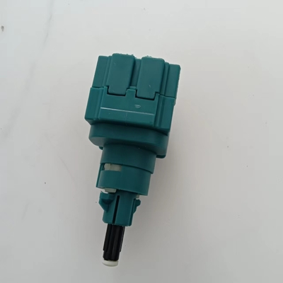 La luz de los frenos de los automóviles VW 1C0 945 511A con y certificado ISO9001/IATF16949