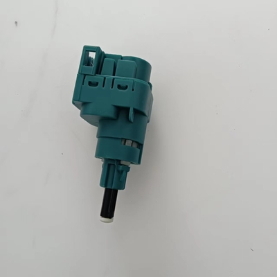 La luz de los frenos de los automóviles VW 1C0 945 511A con y certificado ISO9001/IATF16949