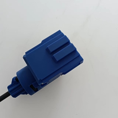 1J0 927 189 Interruptor de seguridad de arranque de embrague hecho de plástico ABS para Audi/Volkswagen
