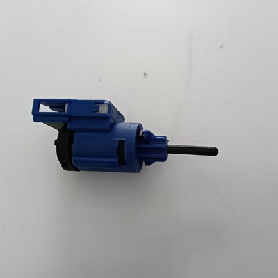 1J0 927 189 Interruptor de seguridad de arranque de embrague hecho de plástico ABS para Audi/Volkswagen