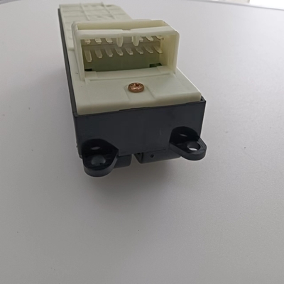 84820-35020 Interruptor eléctrico de control de ventanas para Land Cruiser 70 2007-2018 del lado del conductor