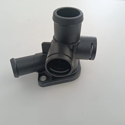 Flange de manguera de refrigeración de radiador de plástico para VW Jetta y duradero certificado IATF16949