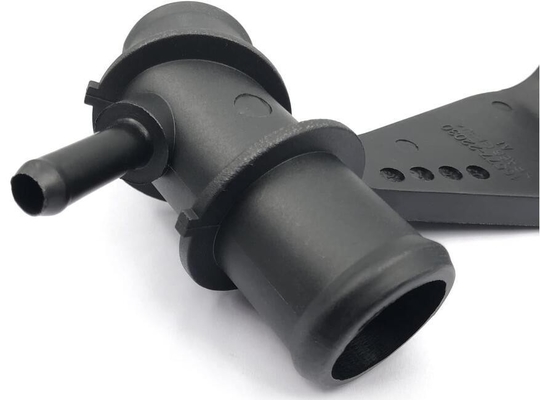 No 16577-22030 Ensamblaje de la carcasa del termostato del refrigerante del motor Compatible con TOYOTA