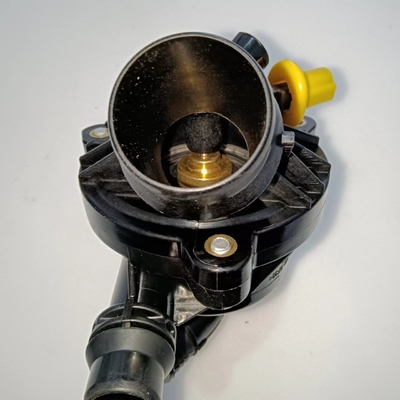 Reunión de carcasa del termostato del refrigerante del motor del automóvil para BMW X6 año 2006-2013 Metal plástico