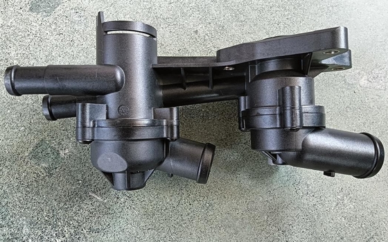 03C121111AM Reunión de la carcasa del termostato del refrigerante del motor para el asiento Ibiza VW Jetta 2011-2022 VW Polo 03C121111M