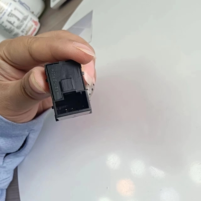 Botón de interruptor de liberación de la puerta del tanque de combustible para Volkswagen Golf MK5 Rabbit Jetta en negro