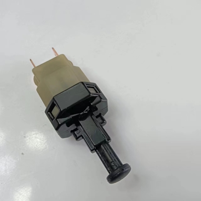 Interruptor de luz de freno de rendimiento 2P / 24515036 para el Chevrolet N300 / N300P