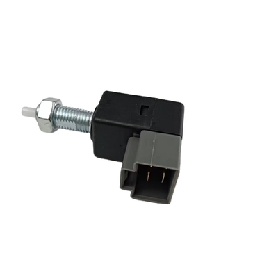 La luz del freno está adaptada para el Hyundai 9381038110 9381038100 938103K000 938101C800