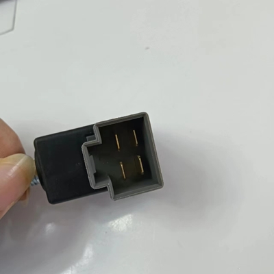 La luz del freno está adaptada para el Hyundai 9381038110 9381038100 938103K000 938101C800
