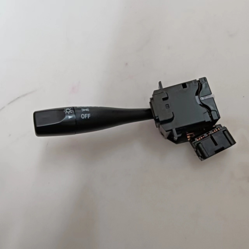 UJ06-66-122 UJ0666122 Interruptor de señal de giro del faro para automóvil Mazda B2500 B2600 BT-50 Parte