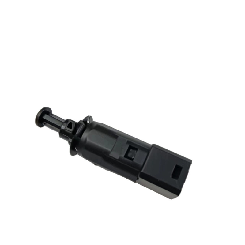 50-0143 Interruptor de luz de freno Para Nissan Aprio 2008-2010 y Renault Referencia NO. 50-0143